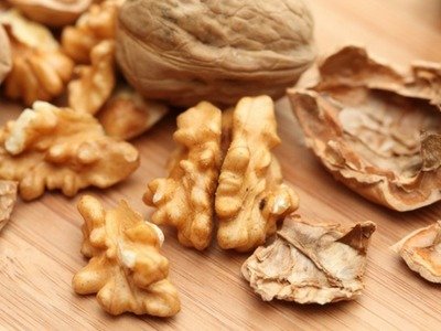 Walnut Kernels