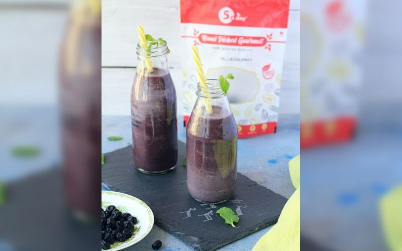 Blueberry & Chia Seed Smoothie